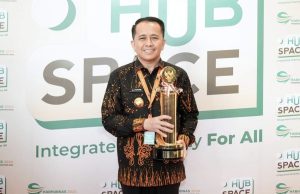 Pj Gubernur Sumut Terima Penghargaan Wahana Tata Nugraha Wiratama