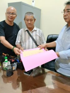 Bersama Ustadz Darul dan Tokoh Pemuda, Amir Hamzah dan Tim Kuasa Hukum Berhasil Mengambil Asli Alas Hak Surat Tanah