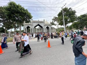 Polres Bener Meriah Lakukan Pengaturan Lalu Lintas Saat Sholat Idul Adha 1446 H