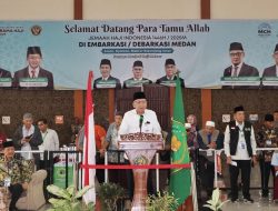 Sambut Kepulangan Jemaah Haji Asal Paluta, Effendy Pohan Doakan Jadi Haji Mabrur dan Cahaya Penerang