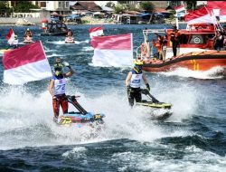 Kemeriahan Peringatan HUT RI Warnai Kejuaraan Dunia Aquabike, Orang Indonesia Pertama Juara Dunia Pimpin Parade Lap Merah Putih