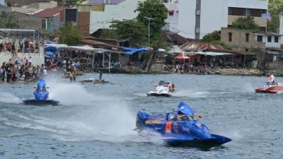 Pembalap F1 Powerboat Akui Seri Danau Toba Selalau Spesial, Puji Pemandangan dan Masyarakatnya