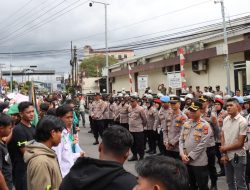 Sikap Humanis Kapolres Aceh Tengah Sambut dan Kawal Aksi Unjuk Rasa AGM dengan Senyum
