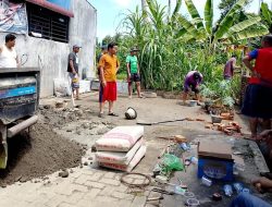Antisipasi Peredaran Narkoba, Dosen UMA Assoc Prof Dr. Rudi Sinaga Sumbangkan Material Bangunan untuk Warga