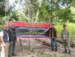 Polres Aceh Tengah Pasang Spanduk Larangan Tambang Ilegal di Bintang dan Linge