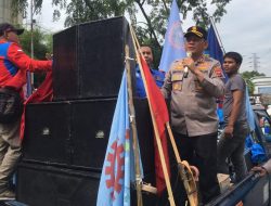 Polres Pelabuhan Belawan Kawal Pergeseran Massa Aksi Unjuk Rasa ke Kantor Gubernur Sumut dan DPRD Sumut