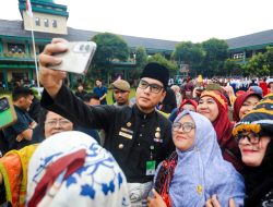 Pimpin Upacara Hari Guru di Tempatnya Bersekolah Dulu, Rico Waas: Tanpa Guru Saya Tidak Bisa Berdiri di Sini