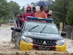 Polres Pidie Bantu Warga Terdampak Banjir