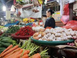 Jelang Akhir Tahun, Rico Waas Pantau Harga Bahan Pokok dan Siapkan Pasar Murah