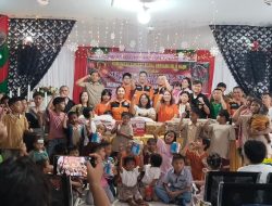 Beri Suka Cita Natal ke Anak Panti, Komunitas Sahabat Sosial Bagikan Sembako hingga Pakaian ke Panti Asuhan Bait Allah