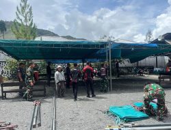 Satgas Yonif 112/DJ Wujudkan Kemanunggalan TNI-Rakyat di Distrik Mulia Papua Tengah