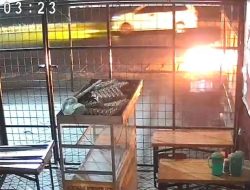 Diduga Karena Tolak Penghancuran Masjid, Mobil Pengacara di Medan Estate Dibakar OTK