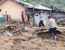 Bahu-Membahu, Polres Aceh Tengah dan Brimob Pulihkan Fasilitas Umum serta Rumah Warga Pascabencana