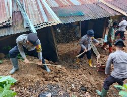 Sambut Ramadhan dengan Kepedulian, Polres Aceh Tengah dan Brimob Pulihkan Masjid serta Rumah Warga