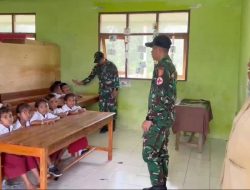 Yonarmed 12 Kostrad Berbagi Ilmu dan Buku Bacaan Untuk Siswa di Perbatasan