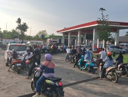 Panic Buying BBM Merebak, Antrean SPBU di Sibolga dan Tapteng Mengular Panjang