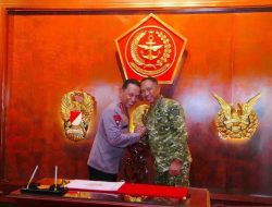 Panglima TNI Terima Silaturahmi Kapolri, Teguhkan Soliditas TNI-Polri