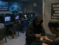 Polisi Gerebek Warnet Jalan Flamboyan yang Disulap Jadi Lokasi Transaksi Narkoba