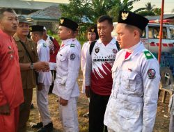 Khidmat, Upacara Penurunan Bendera Merah Putih di Hamparan Perak Diwarnai Pemberian Penghargaan Bagi Paskibra