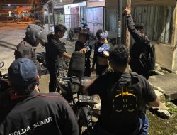 Tim Macan Polres Pelabuhan Belawan Amankan Dua Pemuda dan 8 Sajam di Simpang Pajak UKA
