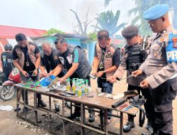 Tim Gabungan Gerebek Sarang Narkoba Desa Mencirim : Bandar, Pistol dan Senjata Tajam Diamankan